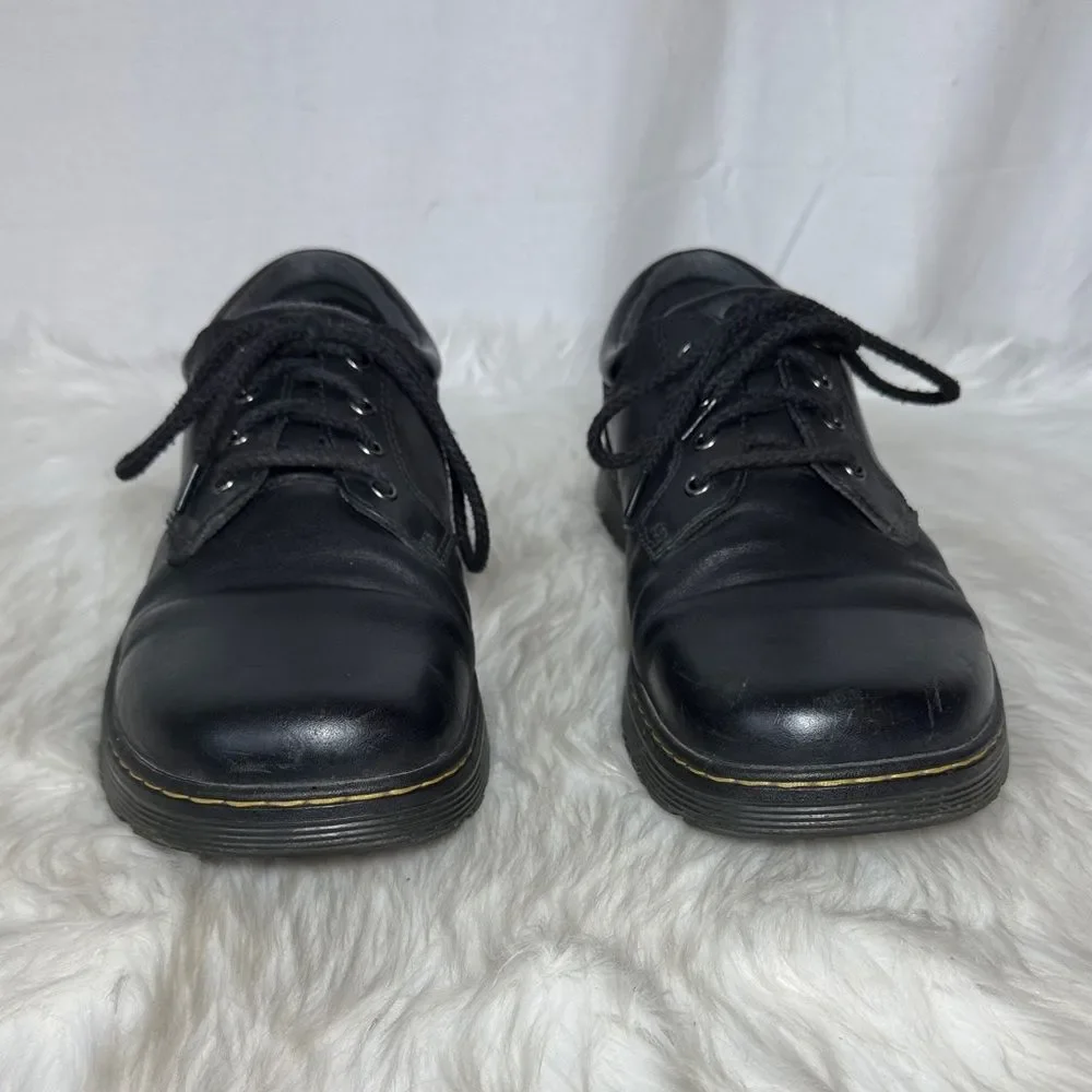 Dr. Martens sleek black
